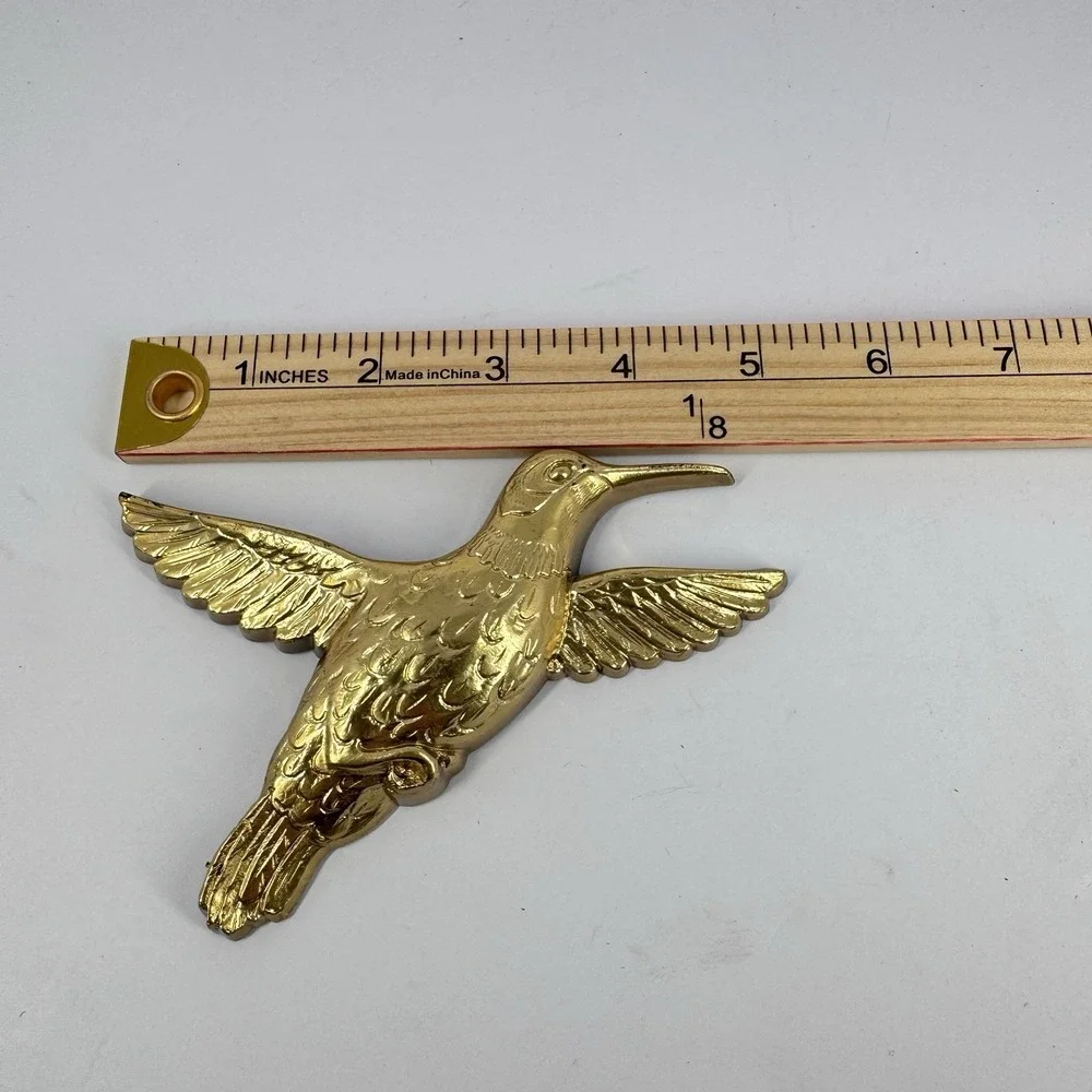 Vintage 1985 Homco‎ Gold Tone Hummingbird Wall Decor Plastic USA